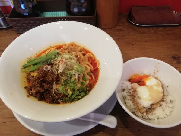 「汁なし担々麺➕温玉飯セット　1000円」@kingyo noodlesの写真