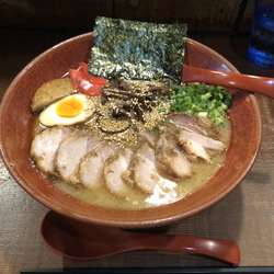 ラーメン＋チャーシュートッピング、たれご飯、ラー油ご飯