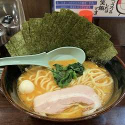 辛豚ラーメン 海苔