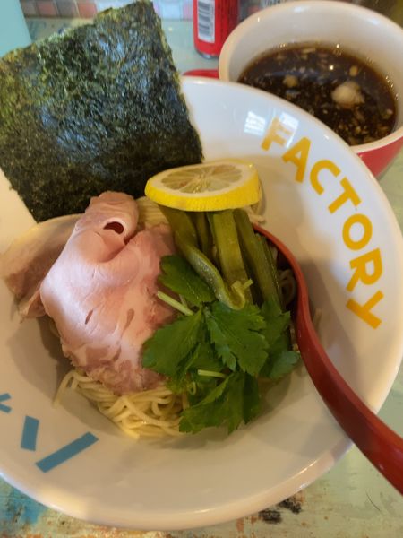 「【限定】魚貝煮干しカップつけそば800円」@ハイデン.コッコFACTORYサマンサ・タマサの写真