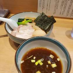 特製つけ麺　濃厚昆布水