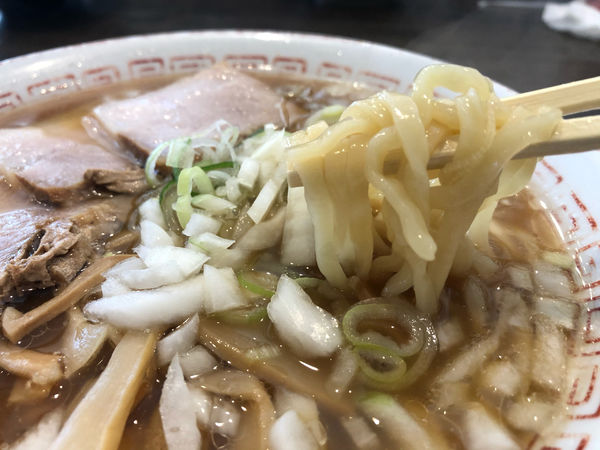 「蔵出し醤油ラーメンすっきり+半鮪丼　1045円」@喜多方食堂 麺や玄 佐倉分店の写真