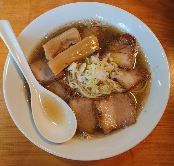 「らぁめん+肉増(塩、1040円)」@らぁめん家 有坂の写真