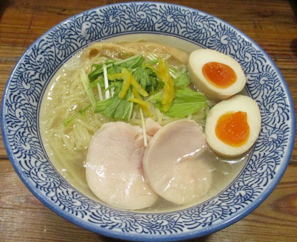 「<期間限定＞冷やし鶏そば（ゆず塩）800円」@鶏そば みた葉の写真