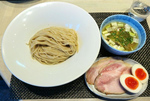 「特製鶏としじみの淡麗つけ麺＜塩＞」@宍道湖しじみ中華蕎麦 琥珀 東京本店の写真