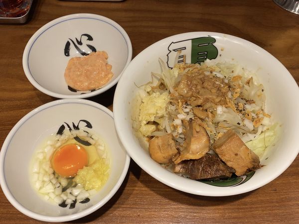 「汁無しそば（ミニ）＋エビマヨ 他」@ラーメン 雷 東京本丸店の写真