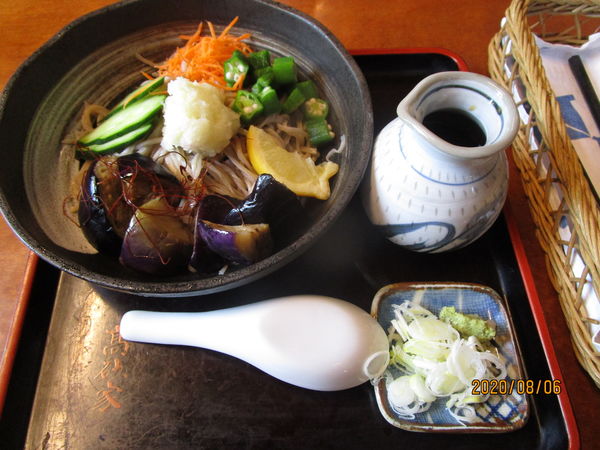 「揚げナスおろし蕎麦 1045円」@高砂家の写真