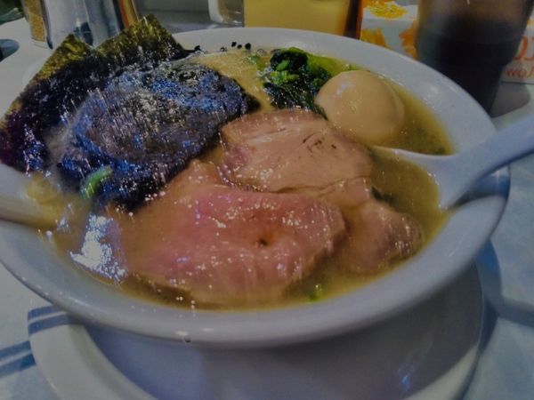 「味玉ラーメン」@横浜家系ラーメン つばさ家 立川店の写真