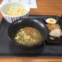 濃厚煮干つけ麺