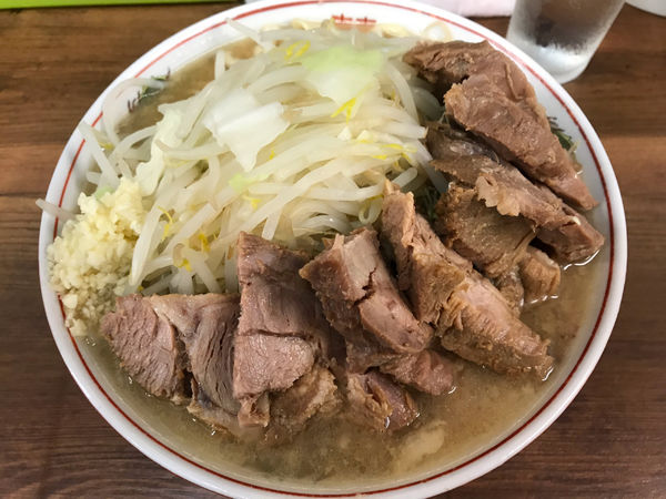 「小豚w」@ラーメン二郎 品川店の写真