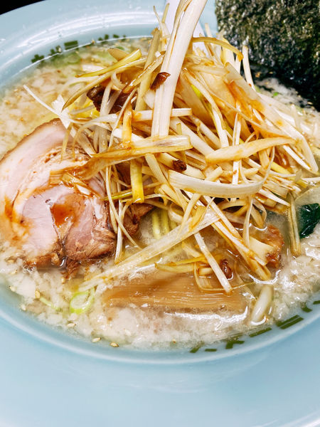 「塩ラーメンネギトッピング」@ラーメンショップ椿 ひたちなか店の写真