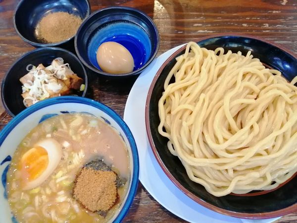 「つけ麺大盛　チャーシュー、魚粉、ゆで卵」@麺や 大舎厘の写真