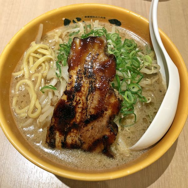 「チャーシュー味噌　￥８１０」@どさん子ラーメン 八重洲店の写真