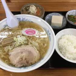 Cランチ(830¥)もつ煮＋α