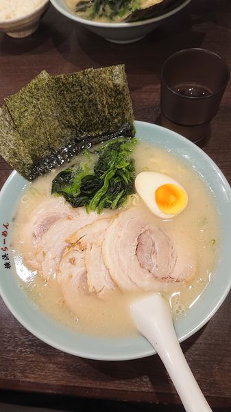 「塩豚骨チャーシュー 中盛り  ご飯」@横浜らーめん 六壱家の写真