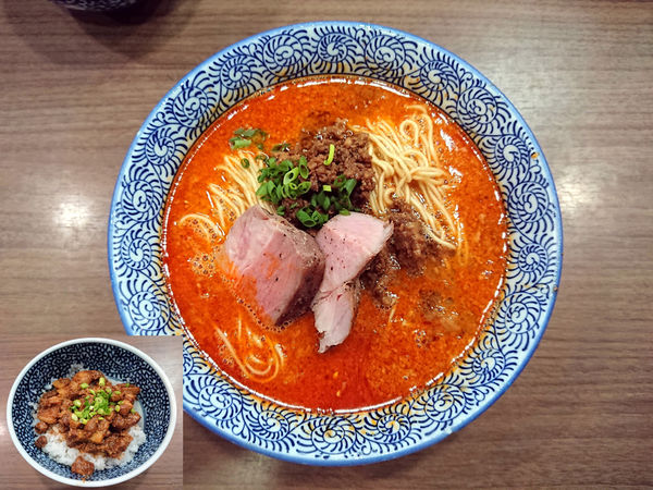 「限定 牛骨担々麺＋魯肉飯」@煮干しつけ麺 宮元の写真