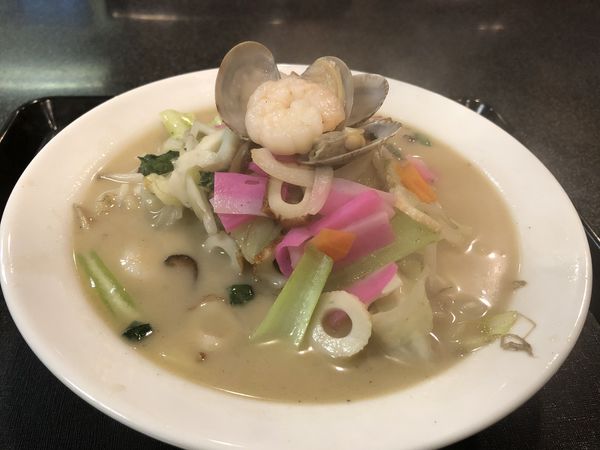 「ちゃんぽん（中）　￥８００（税別）」@中華菜館白眉 笠寺店の写真