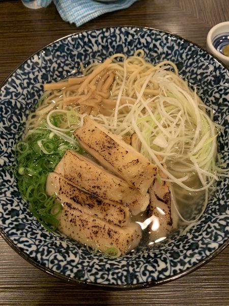 「あっさり鶏そば750円 鶏チャーシュー200円」@鶏そば 一瑳の写真