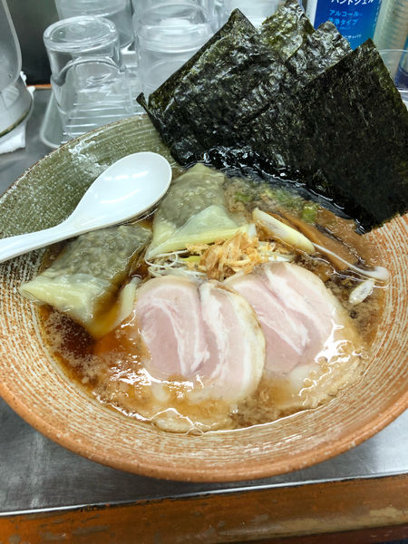 「覆麺＋鮑肝ワンタン×2」@覆麺 智の写真