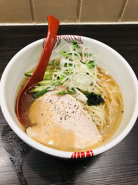 「夏期限定 冷たいしおらーめん ¥880」@麺処 あす花の写真