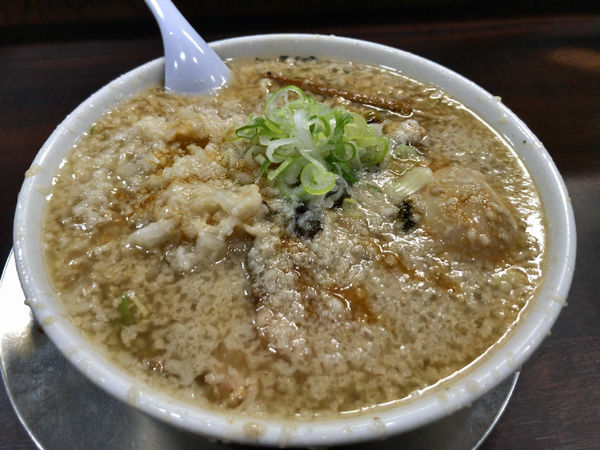 「中華そば大油タマネギ多め味玉」@らーめん潤 蒲田店の写真