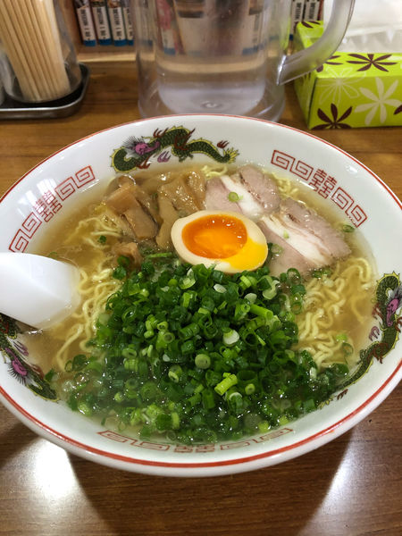 「ラーメン中」@ラーメン縁の写真