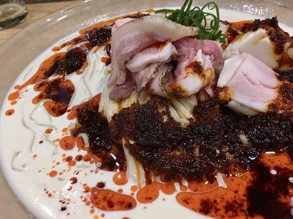 「プレミアムヱビスビール小瓶→冷製クリーム豆乳辣麺＋ネギ玉飯」@らーめんMAIKAGURAの写真