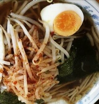 「ピリ辛もやしラーメン」@楽喜亭の写真