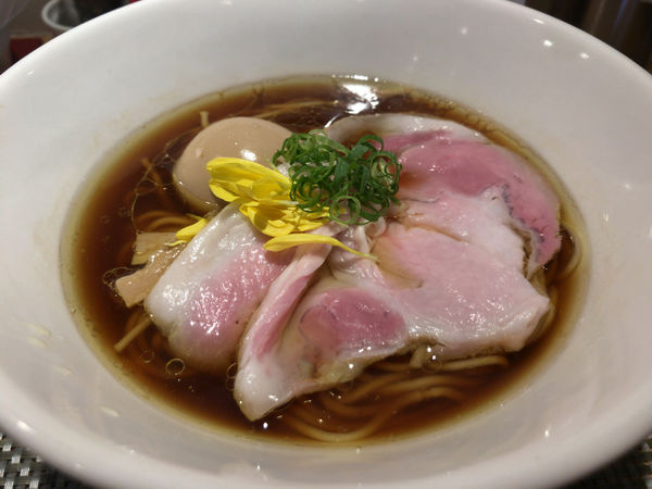 「旨味鶏だし味玉醤油」@生粋 花のれんの写真