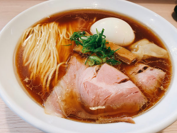 「特製醤油らーめん」@麺笑巧真の写真