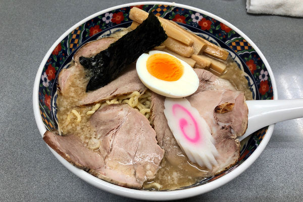 「塩拉麺880円+メンマ100円」@玉川大盛軒の写真