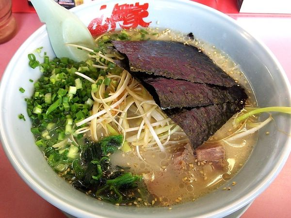 「塩ネギラーメン中盛+青ネギ」@山岡家 平塚店の写真