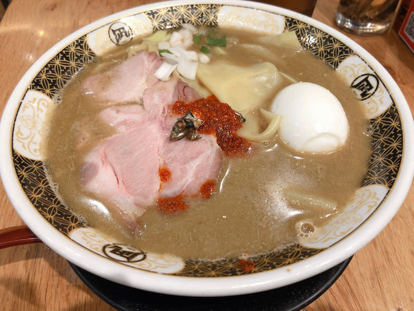「すごい煮干しラーメン　味玉」@すごい煮干ラーメン凪 五反田西口店の写真