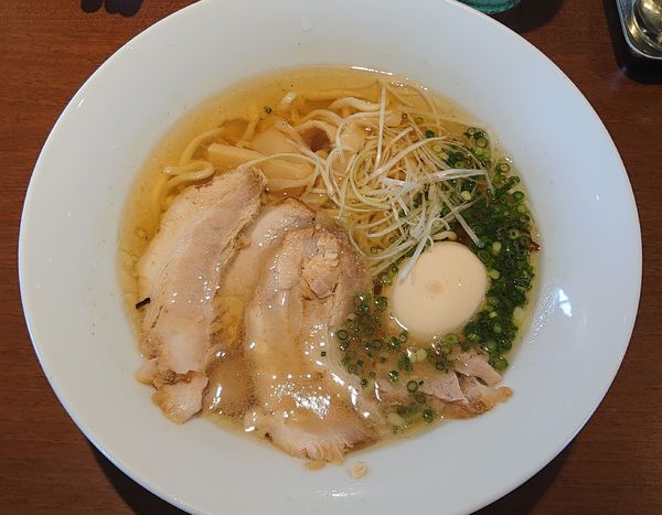 「チャーシューめん+味玉(900円)」@自家製麺 一乃瀬の写真