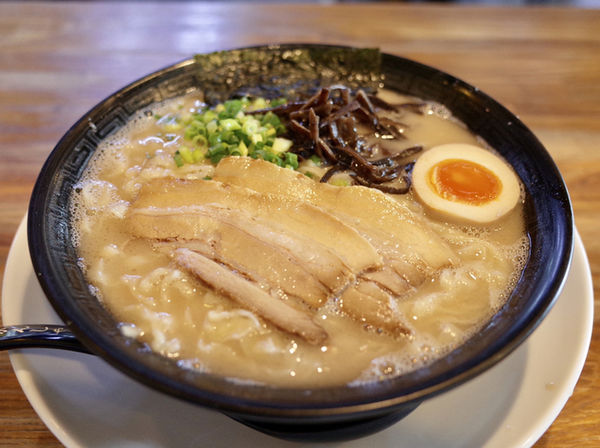 「ラーメン餃子セット…1080円‬」@二代目 白神の写真