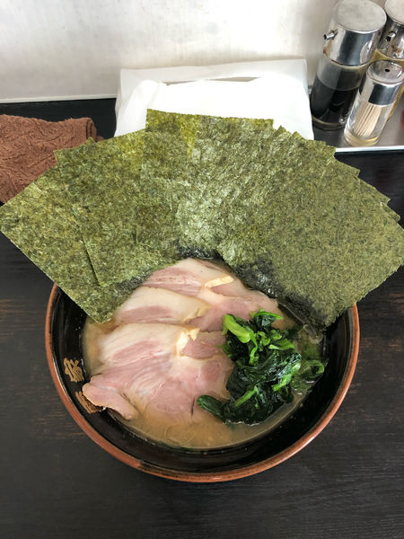 「チャーシューメン＋のり　900円＋100円」@雷家の写真