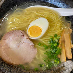 塩ラーメン+ラージャー玉