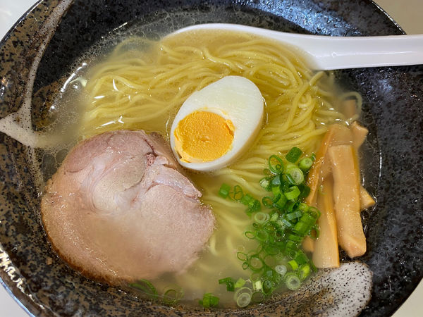 「塩ラーメン+ラージャー玉」@再来軒の写真