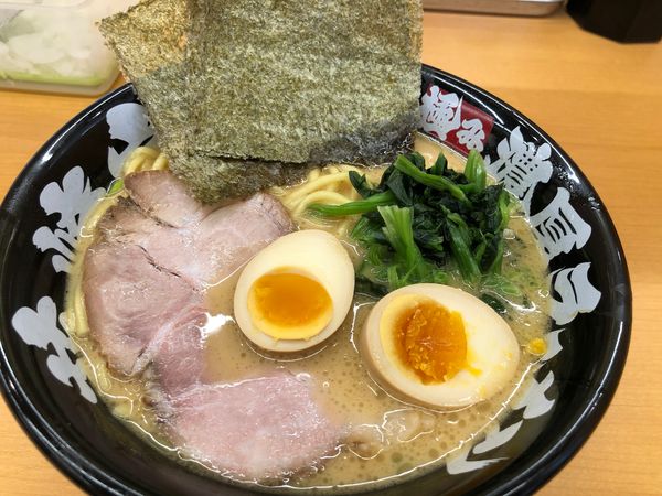 「濃厚味玉ラーメン」@韮崎家の写真