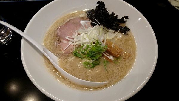 「茨城豚骨　しろ　780円」@茨城豚骨豚骨堂の写真