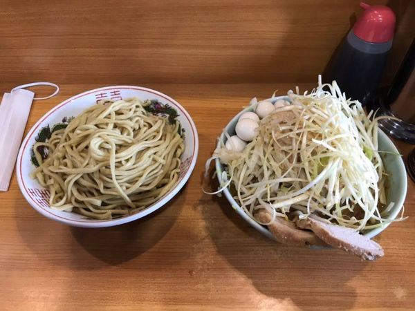 「小つけ麺(940円)➕ねぎ(150円)➕ウズラ(100円)」@ラーメン二郎 八王子野猿街道店2の写真