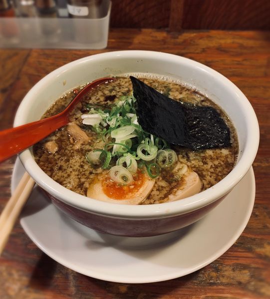 「芳香醤油（￥710）＋味玉（￥100）」@拉麺 じゃかじゃかの写真