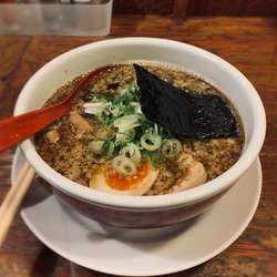 芳香醤油（￥710）＋味玉（￥100）