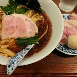 特製醤油らーめん