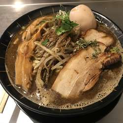 天空 870円＋クーポン味玉