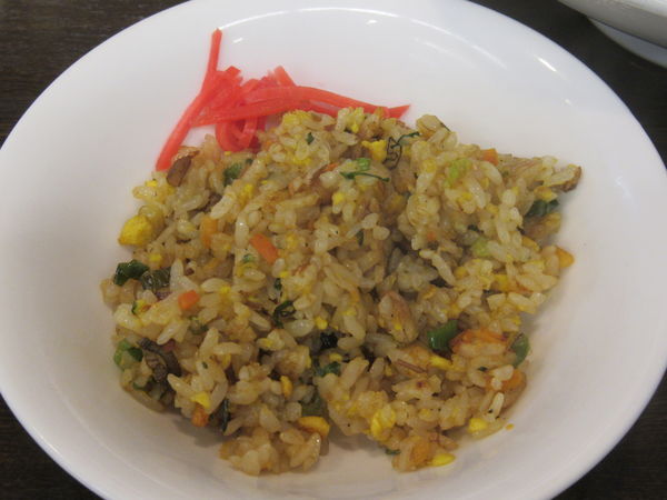 「塩ラーメン（680円）＋半チャーハン（340円）」@真竜ラーメンの写真