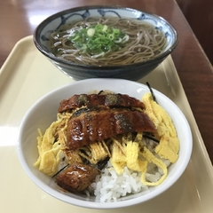 つるまる饂飩 南森町店の画像