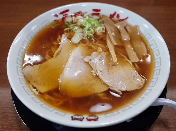 「中華そば 中…650円‬」@三日月軒 緑ヶ丘店の写真