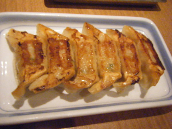 「ぎょうざ」@リンガーハット TOKYO PREMIUM 新橋店の写真