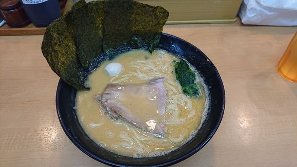 「ラーメン大」@横濱家系 虎壱家の写真